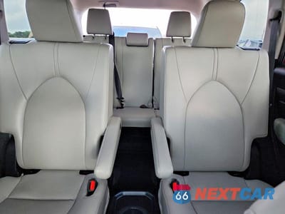 Zdjęcie 10 z 13 samochodu: 2024 TOYOTA GRAND HIGHLANDER XLE VIN:5TDAAAA52RS010850 - miniatura
