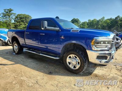 Czwarte zdjęcie samochodu z boku: 2019 RAM 2500 BIG HORN VIN:3C6UR5DL0KG663843 - miniatura
