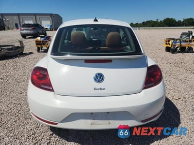 Zdjęcie 6 z 12 samochodu: 2017 VOLKSWAGEN BEETLE 1.8T VIN:3VWF17AT4HM625726 - miniatura