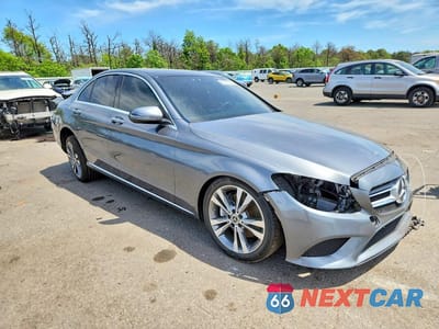 Czwarte zdjęcie samochodu z boku: 2021 MERCEDES-BENZ C 300 4MATIC VIN:W1KWF8EB7MR649187 - miniatura