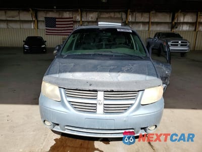 Piąte zdjęcie samochodu w środku: 2005 DODGE GRAND CARAVAN SXT VIN:2D4GP44L95R244896 - miniatura