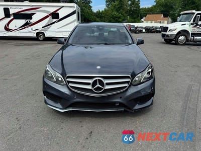 Zdjęcie 6 z 12 samochodu: 2016 MERCEDES-BENZ E 350 4MATIC VIN:WDDHF8JB5GB185229 - miniatura