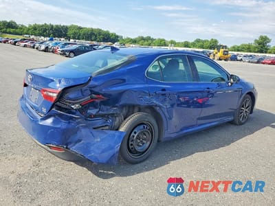 Trzecie zdjęcie samochodu z tyłu: 2024 TOYOTA CAMRY XLE VIN:4T1F11BKXRU109594 - miniatura