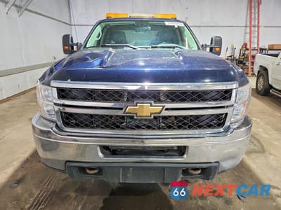 Piąte zdjęcie samochodu w środku: 2011 CHEVROLET SILVERADO K2500 HEAVY DUTY VIN:1GC2KVCG5BZ238644 - miniatura