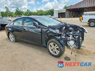 Czwarte zdjęcie samochodu z boku: 2013 HYUNDAI SONATA GLS VIN:5NPEB4AC2DH738150 - miniatura