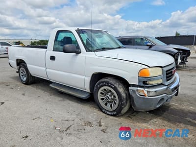 Czwarte zdjęcie samochodu z boku: 2007 GMC NEW SIERRA C1500 CLASSIC VIN:3GTEC14X27G208333 - miniatura