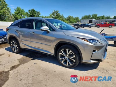 Czwarte zdjęcie samochodu z boku: 2018 LEXUS RX 350 BASE VIN:2T2BZMCA5JC144057 - miniatura