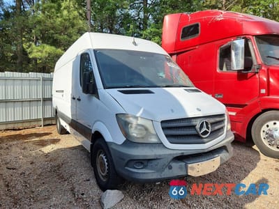 Czwarte zdjęcie samochodu z boku: 2014 MERCEDES-BENZ SPRINTER 2500 DELIVERY VAN VIN:WD3PE8DC5E5881267 - miniatura