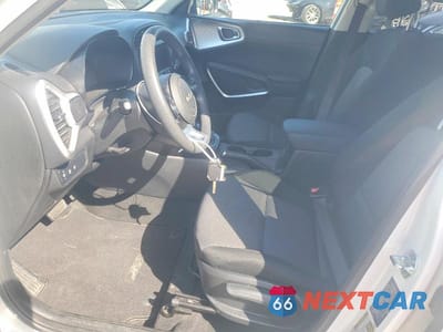 Zdjęcie 7 z 12 samochodu: 2025 KIA SOUL LX VIN:KNDJ23AU7S7932692 - miniatura