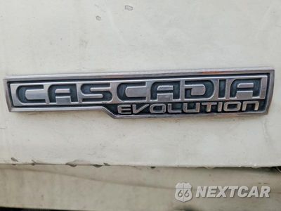 Zdjęcie 10 z 10 samochodu: 2017 FREIGHTLINER CASCADIA 125