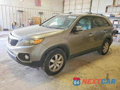 2012 KIA SORENTO LX 5XYKT3A67CG230251 - główne zdjęcie licytacji z USA - miniatura