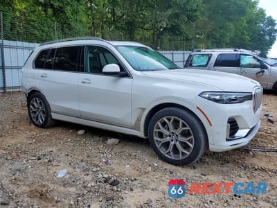 Czwarte zdjęcie samochodu z boku: 2020 BMW X7 XDRIVE40I VIN:5UXCW2C07L9C10406 - miniatura