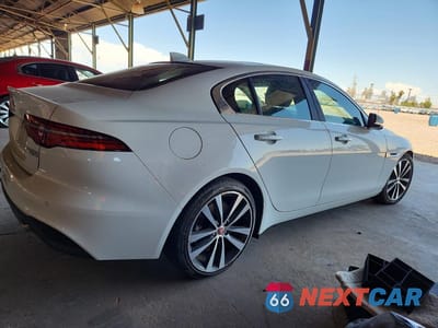 Trzecie zdjęcie samochodu z tyłu: 2020 JAGUAR XE S VIN:SAJAE4FX1LCP62937 - miniatura