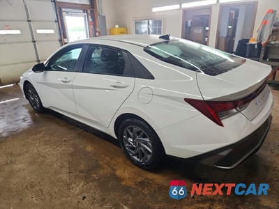 Drugie zdjęcie samochodu z przodu: 2026 HYUNDAI ELANTRA HYBRID BLUE VIN:KMHLM4DJ9TU182981 - miniatura