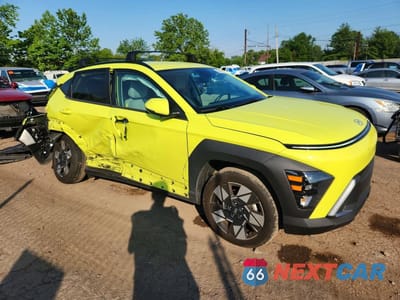 Czwarte zdjęcie samochodu z boku: 2024 HYUNDAI KONA SEL VIN:KM8HBCAB7RU098704 - miniatura