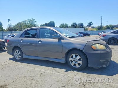 Czwarte zdjęcie samochodu z boku: 2005 TOYOTA COROLL VIN:1NXBR32E65Z355503 - miniatura