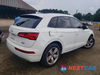 Trzecie zdjęcie samochodu z tyłu: 2018 AUDI Q5 PREMIUM VIN:WA1ANAFY8J2008565 - miniatura