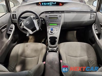 Zdjęcie 8 z 12 samochodu: 2011 TOYOTA PRIUS THREE VIN:JTDKN3DU1B1376762 - miniatura