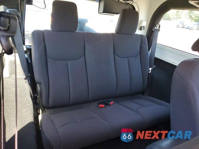 Zdjęcie 10 z 12 samochodu: 2014 JEEP WRANGLER SPORT VIN:1C4AJWAG1EL100808 - miniatura