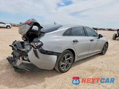 Trzecie zdjęcie samochodu z tyłu: 2025 KIA K5 GT LINE VIN:KNAG64J73S5374623 - miniatura