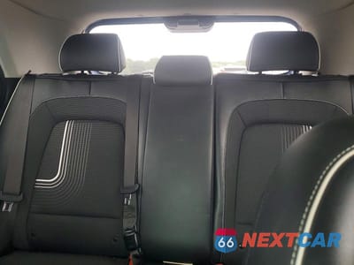 Zdjęcie 10 z 13 samochodu: 2022 HYUNDAI VENUE LIMITED VIN:KMHRC8A33NU186280 - miniatura
