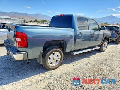 Trzecie zdjęcie samochodu z tyłu: 2011 CHEVROLET SILVERADO K1500 LTZ VIN:1GCPKTE30BF152079 - miniatura