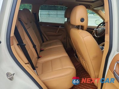 Zdjęcie 11 z 13 samochodu: 2009 PORSCHE CAYENNE VIN:WP1AA29P59LA08697 - miniatura