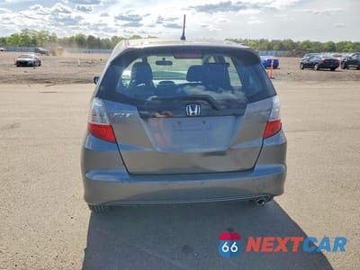 Zdjęcie 6 z 12 samochodu: 2013 HONDA FIT SPORT VIN:JHMGE8H52DC074828 - miniatura