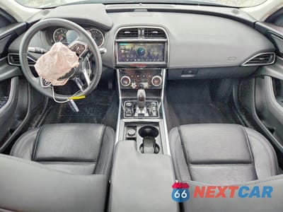 Zdjęcie 8 z 12 samochodu: 2020 JAGUAR XE S VIN:SAJAJ4FX5LCP57302 - miniatura