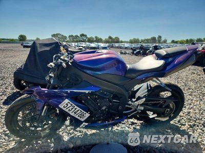 Trzecie zdjęcie samochodu z tyłu: 2005 YAMAHA YZFR1 VIN:JYARN13E05A011261 - miniatura