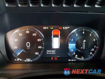 Zdjęcie 9 z 13 samochodu: 2020 VOLVO XC90 T5 MOMENTUM VIN:YV4102PKXL1549580 - miniatura