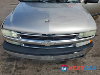 Zdjęcie 11 z 12 samochodu: 2003 CHEVROLET SUBURBAN K2500 VIN:3GNGK26U03G153354 - miniatura