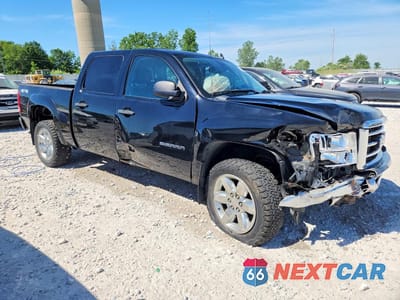 Czwarte zdjęcie samochodu z boku: 2013 GMC SIERRA K1500 SLE VIN:3GTP2VE76DG363948 - miniatura