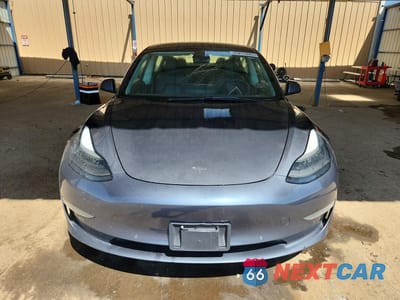 Piąte zdjęcie samochodu w środku: 2022 TESLA MODEL 3 VIN:5YJ3E1EA0NF370024 - miniatura