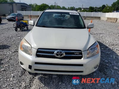 Piąte zdjęcie samochodu w środku: 2008 TOYOTA RAV4 LIMITED VIN:JTMBK31V985060761 - miniatura