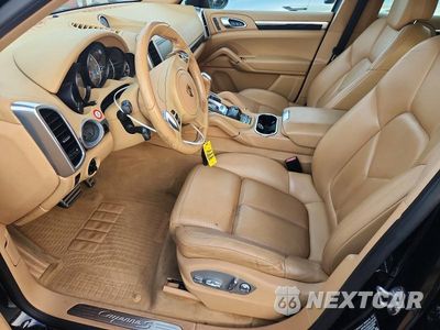 Zdjęcie 7 z 13 samochodu: 2013 PORSCHE CAYENNE S HYBRID VIN:WP1AE2A27DLA15504 - miniatura