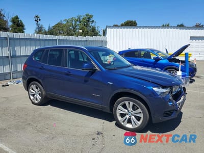 Czwarte zdjęcie samochodu z boku: 2016 BMW X3 XDRIVE28I VIN:5UXWX9C50G0D76629 - miniatura