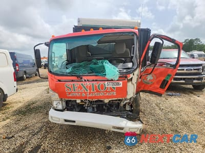Piąte zdjęcie samochodu w środku: 2019 ISUZU NPR HD VIN:54DC4W1B6KS814662 - miniatura