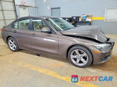 Czwarte zdjęcie samochodu z boku: 2014 BMW 328 I VIN:WBA3A5G50ENP32645 - miniatura