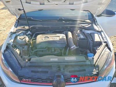 Zdjęcie 12 z 13 samochodu: 2018 VOLKSWAGEN GTI S VIN:3VW447AU2JM275848 - miniatura