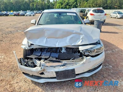 Piąte zdjęcie samochodu w środku: 2016 BMW 328 XI SULEV VIN:WBA8E3G55GNU00458 - miniatura