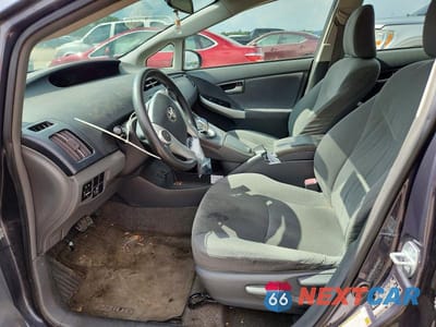 Zdjęcie 7 z 12 samochodu: 2011 TOYOTA PRIUS TWO VIN:JTDKN3DU2B1419814 - miniatura