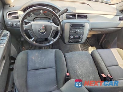 Zdjęcie 8 z 12 samochodu: 2010 CHEVROLET AVALANCHE LS VIN:3GNVKEE02AG248826 - miniatura