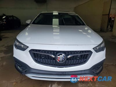 Piąte zdjęcie samochodu w środku: 2018 BUICK REGAL TOURX PREFERRED VIN:W04GU8SX3J1149147 - miniatura