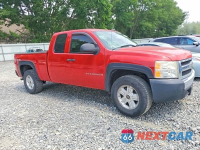 Czwarte zdjęcie samochodu z boku: 2008 CHEVROLET SILVERADO K1500 VIN:2GCEK19C481195104 - miniatura