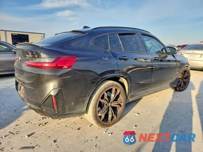 Trzecie zdjęcie samochodu z tyłu: 2022 BMW X4 M VIN:5YM23EC0XN9J03333 - miniatura