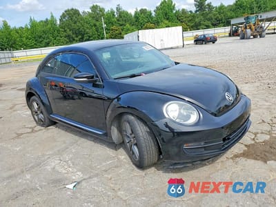 Czwarte zdjęcie samochodu z boku: 2014 VOLKSWAGEN BEETLE VIN:3VWJX7AT7EM631685 - miniatura