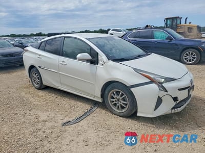 Czwarte zdjęcie samochodu z boku: 2016 TOYOTA PRIUS THREE VIN:JTDKARFU7G3506485 - miniatura