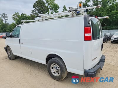 Drugie zdjęcie samochodu z przodu: 2020 CHEVROLET EXPRESS G2500 VIN:1GCWGAFP2L1277473 - miniatura