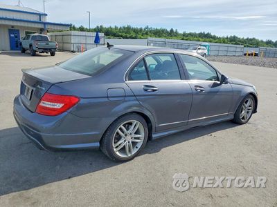 Trzecie zdjęcie samochodu z tyłu: 2013 MERCEDES-BENZ C 300 4MATIC VIN:WDDGF8AB2DR279468 - miniatura